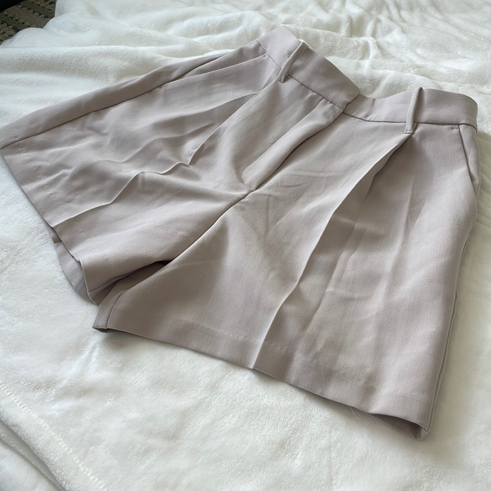 High Rise Tailored Short